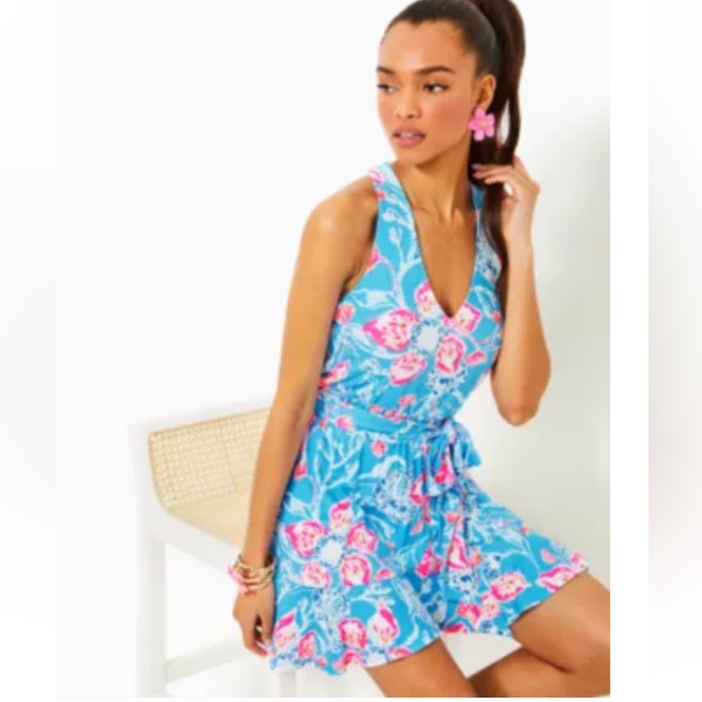 NWT LILLY PULITZER Multi
Bahamian Rhapsody Romper Small
